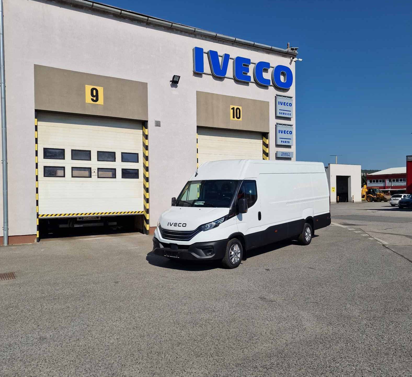 Iveco DAILY 35S18HA8 V, 18m3