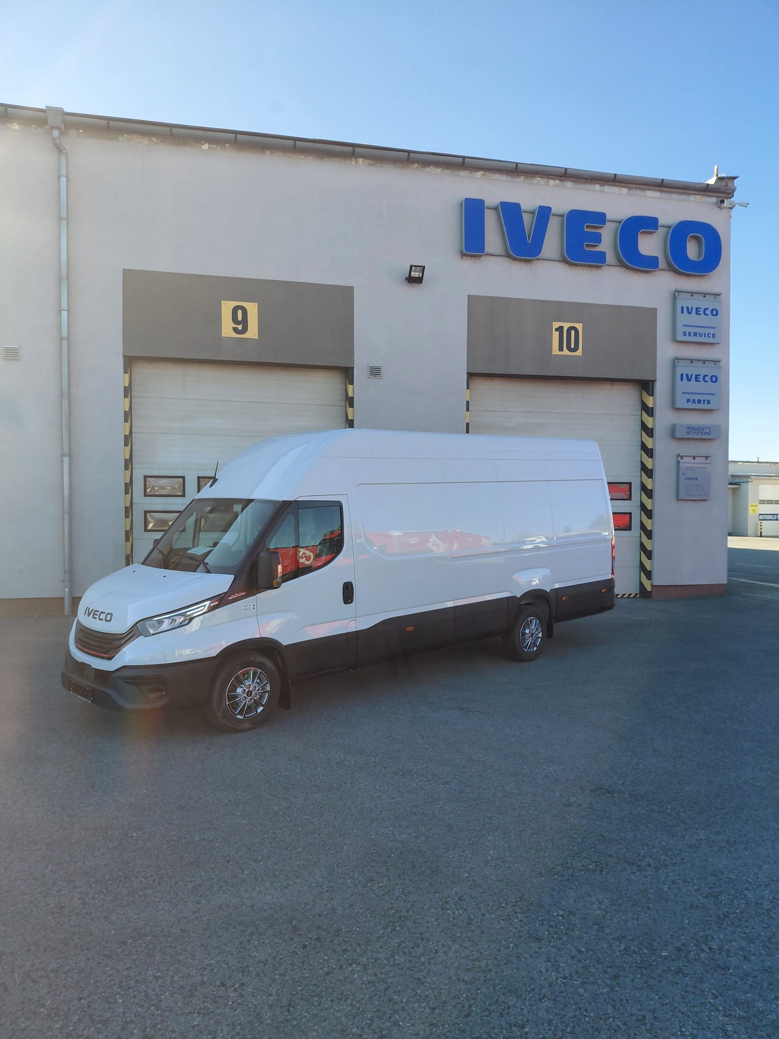 Iveco DAILY 35S18HA8 V, 18m3